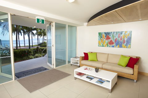 Mariners North Holiday Apartments - Accommodation Sunshine Coast 2