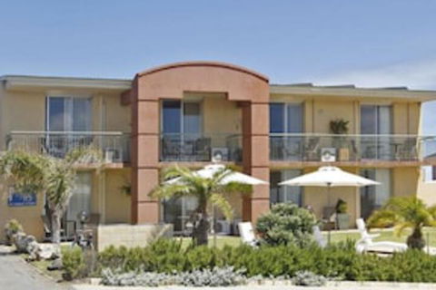 Ocean View Motel - Accommodation Sunshine Coast 0