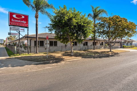 Econo Lodge Moree Spa Motor Inn - Accommodation Sunshine Coast 0