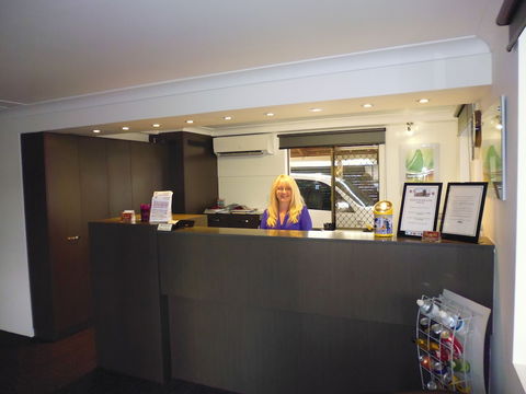 Burke And Wills Motor Inn - Accommodation Sunshine Coast 2