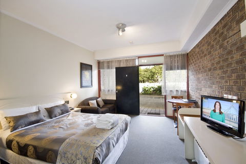 Lorne Coachman Inn - Accommodation Sunshine Coast 6