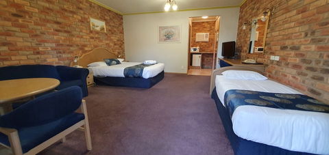 Pines Country Club Motor Inn - Accommodation Sunshine Coast 5