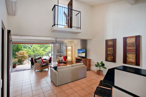 L'Auberge Noosa - Accommodation Sunshine Coast 2