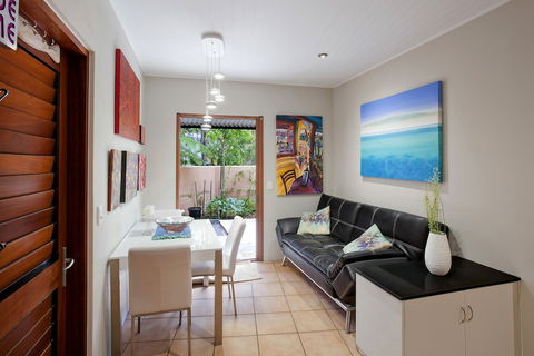 L'Auberge Noosa - Accommodation Sunshine Coast 4