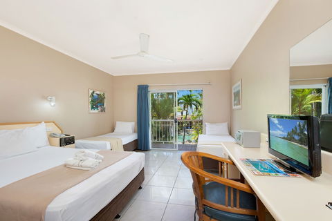 Cairns Rainbow Resort - Accommodation Sunshine Coast 5