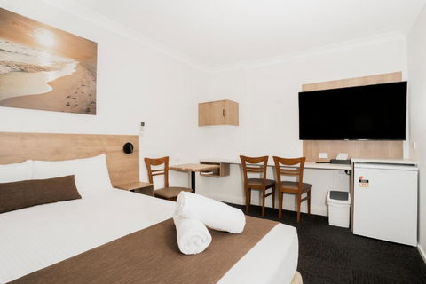 Caribbean Motel - Accommodation Sunshine Coast 1