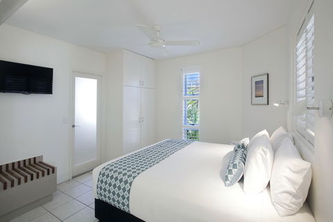Maison Noosa Beachfront Resort - Accommodation Sunshine Coast 4
