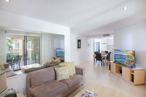 Maison Noosa Beachfront Resort - Accommodation Sunshine Coast 6