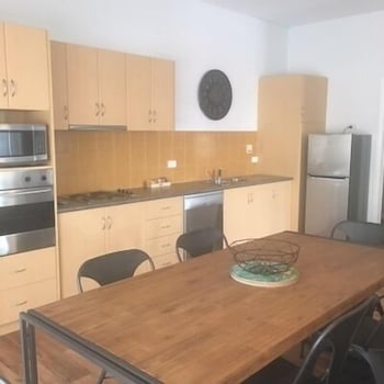 Penguin Seaside Motel - Accommodation Sunshine Coast 1