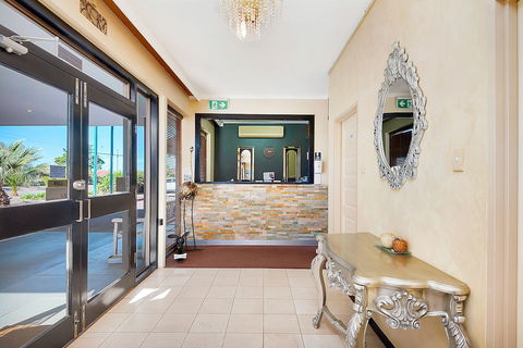 Alexander Motel Whyalla - Accommodation Sunshine Coast 2