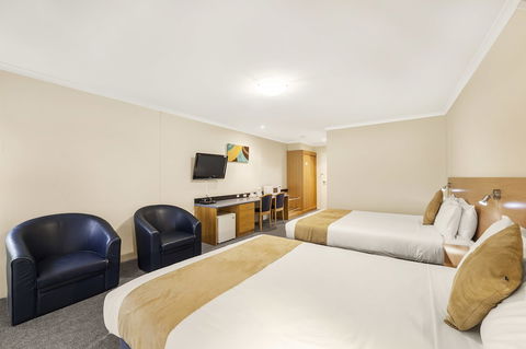 Ciloms Airport Lodge - Accommodation Sunshine Coast 4