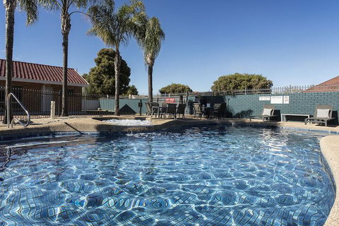 Addison Motor Inn - Accommodation Sunshine Coast 2