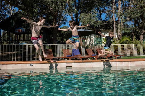 The Retreat Port Stephens - Accommodation Sunshine Coast 4
