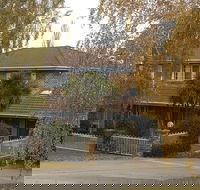 Kinross Inn - Accommodation Sunshine Coast