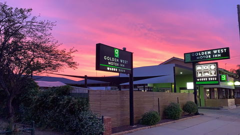 Golden West Motor Inn - Accommodation Sunshine Coast 2