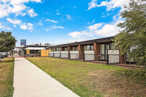 Comfort Inn Richmond Henty - Accommodation Sunshine Coast 4