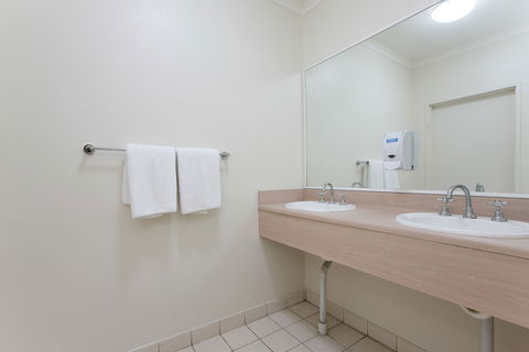 Cairns City Sheridan - Accommodation Sunshine Coast 5