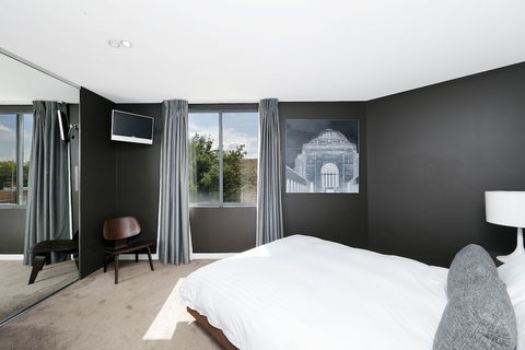 Astra Apartments - The Griffin - Accommodation Sunshine Coast 5