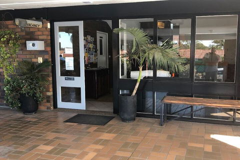 Matador Motor Inn - Accommodation Sunshine Coast 1