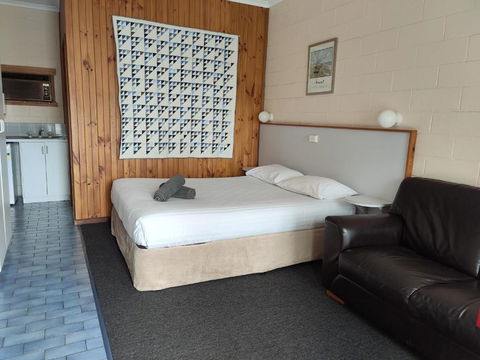 Yarragon Motel - Accommodation Sunshine Coast 2