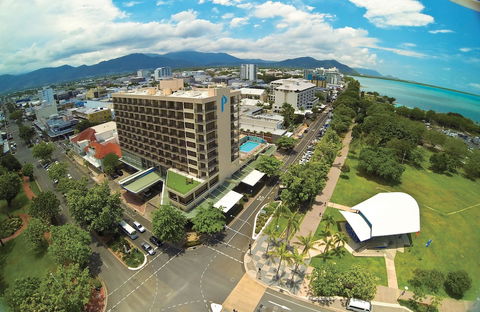 Pacific Hotel Cairns - Accommodation Sunshine Coast 2