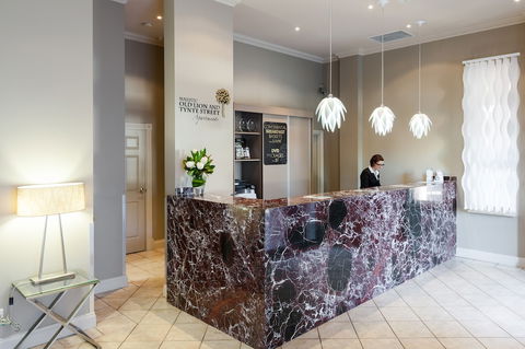 Majestic Old Lion Apartments - Accommodation Sunshine Coast 2