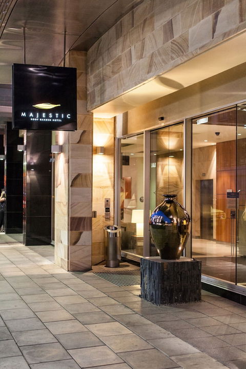 Majestic Roof Garden Hotel - Accommodation Sunshine Coast 0