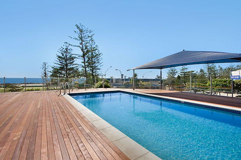 Beach House Seaside Resort Coolangatta - Accommodation Sunshine Coast 2