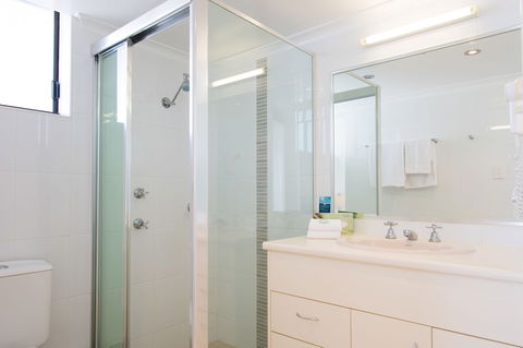 Beach House Seaside Resort Coolangatta - Accommodation Sunshine Coast 4