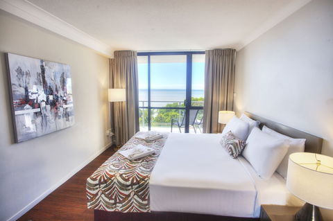 Cairns Plaza Hotel - Accommodation Sunshine Coast 6