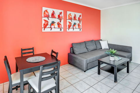 Coral Tree Inn - Accommodation Sunshine Coast 4