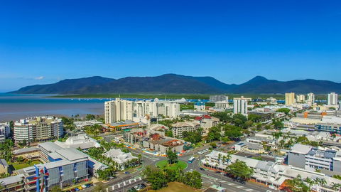 Coral Tree Inn - Accommodation Sunshine Coast 0