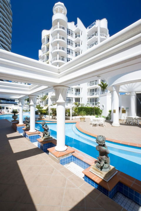 Phoenician Resort - Accommodation Sunshine Coast 2