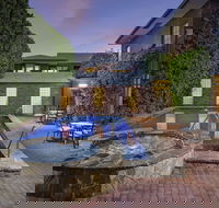 Adelaide Inn - Accommodation Sunshine Coast