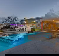 Platinum International - Accommodation Sunshine Coast