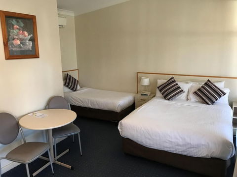 Orange Motor Lodge - Accommodation Sunshine Coast 2