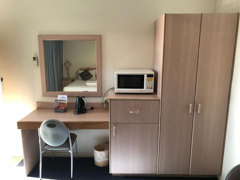 Orange Motor Lodge - Accommodation Sunshine Coast 1
