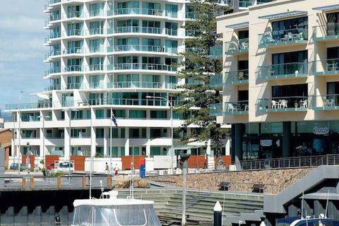 Oaks Glenelg Liberty Suites - Accommodation Sunshine Coast 5