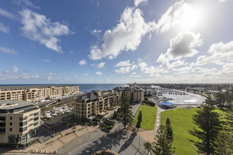 Oaks Glenelg Liberty Suites - Accommodation Sunshine Coast 7