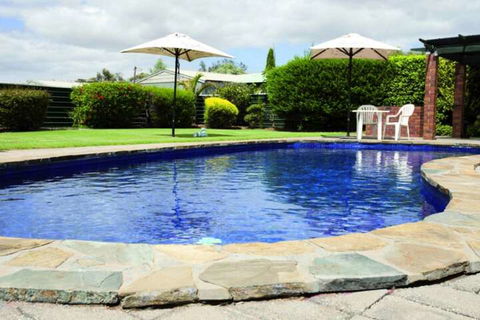 John Pirie Motor Inn - Accommodation Sunshine Coast 1