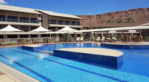 Crowne Plaza Alice Springs Lasseters, An IHG Hotel - Accommodation Sunshine Coast 2