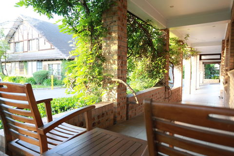 Grand Mercure The Hills Lodge - Accommodation Sunshine Coast 4
