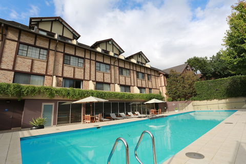 Grand Mercure The Hills Lodge - Accommodation Sunshine Coast 5