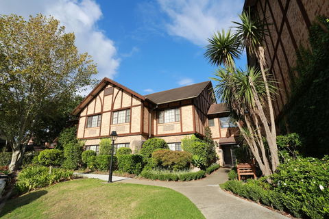 Grand Mercure The Hills Lodge - Accommodation Sunshine Coast 0