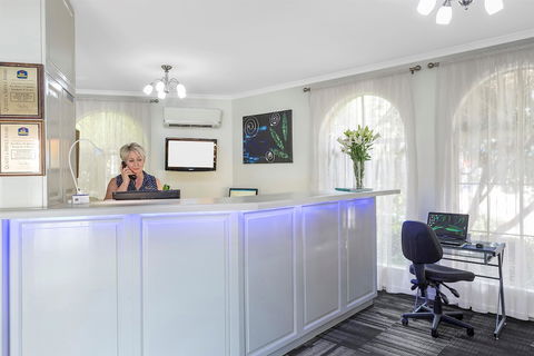 Best Western Cathedral Motor Inn - Accommodation Sunshine Coast 1