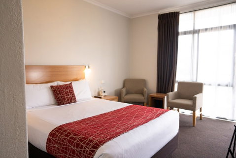 Admiralty Inn - Accommodation Sunshine Coast 6