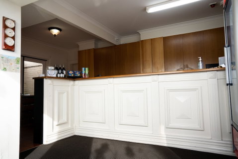 Admiralty Inn - Accommodation Sunshine Coast 1