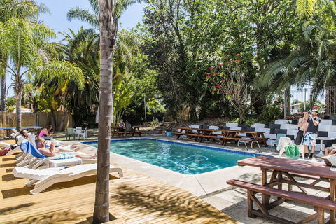Billabong Backpackers Resort - Accommodation Sunshine Coast 4