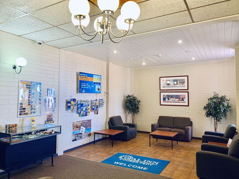 Opal Inn Hotel Motel - Accommodation Sunshine Coast 3