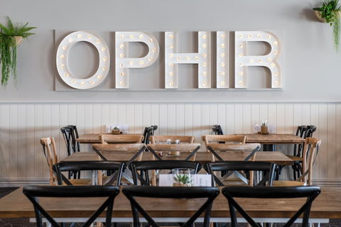 The Ophir Hotel - Accommodation Sunshine Coast 6